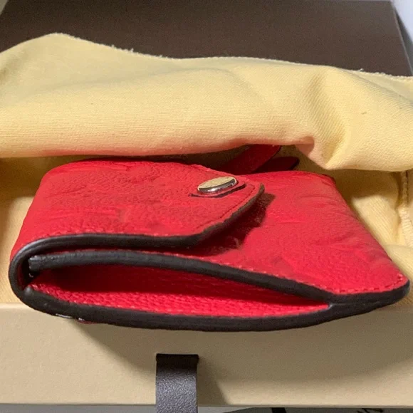 Louis Vuitton Empriente Card Holder with Keychain - Picture 7 of 15